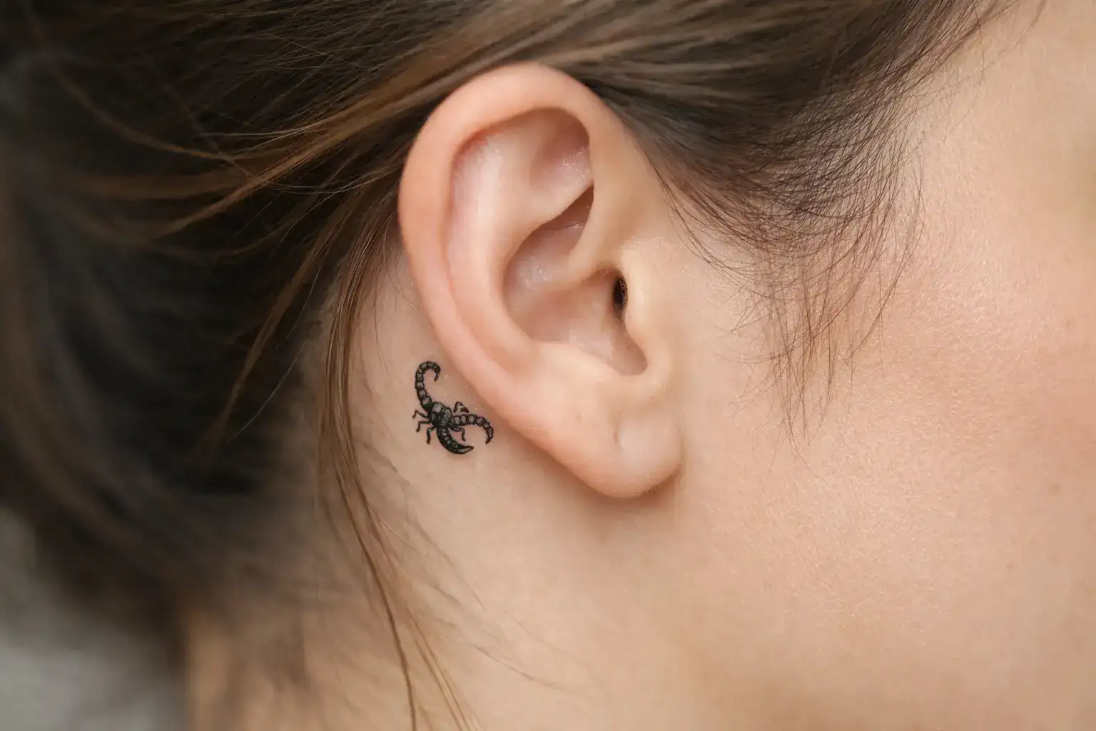 Small Discreet Symbols