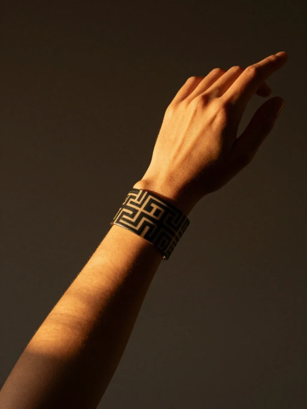 The Wrist as a Stage — and Bracelet Tattoos as Its Finest Performance