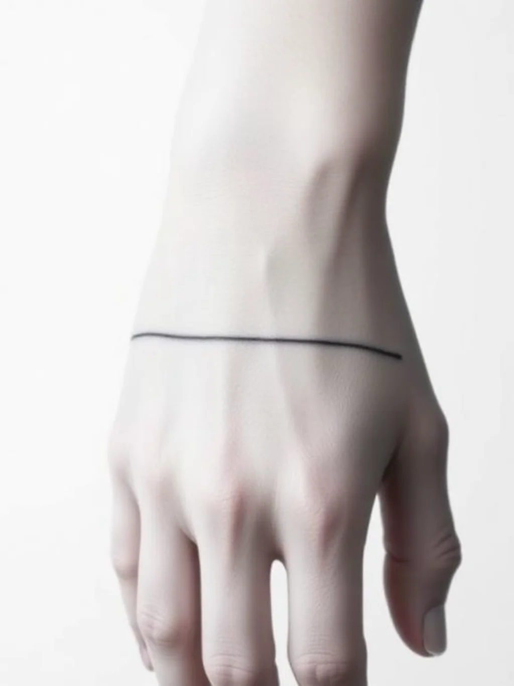 Why Elegance on Skin Rarely Needs More Than One Line