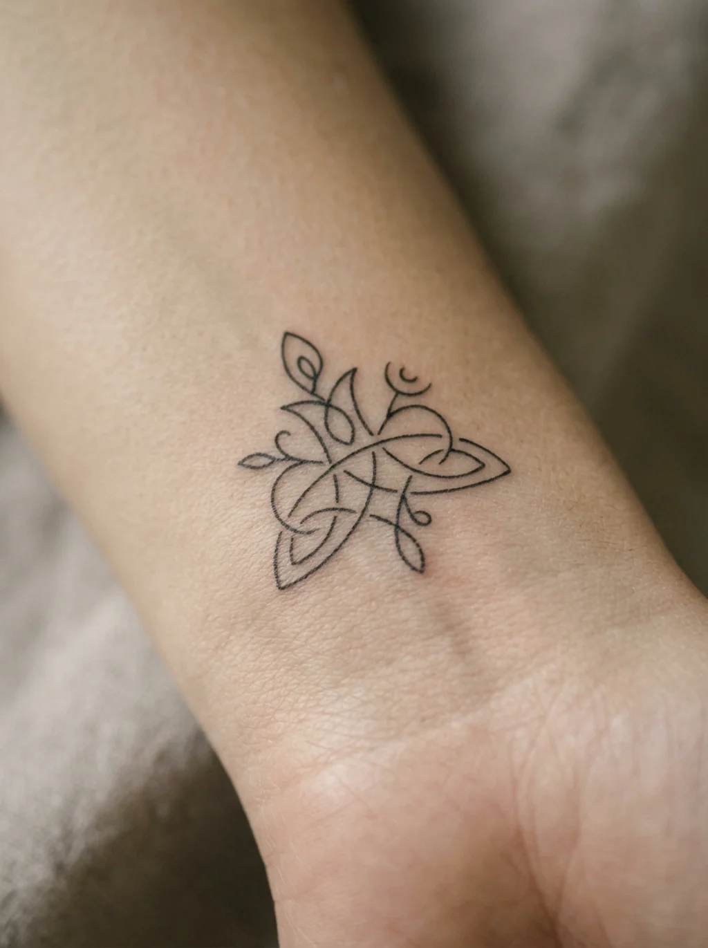 Minimalist Line Work That Captures Complexity Without Overwhelming Detail